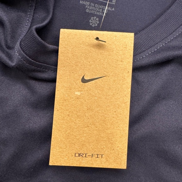 Women’s Dri-Fit Nike Tee Size M Navy - Picture 3 of 8